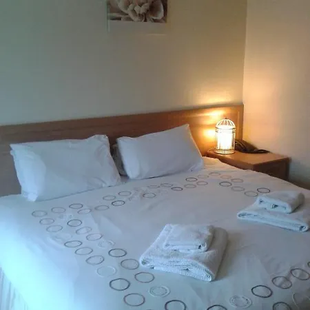 Lea's Country & Restaurant 3*