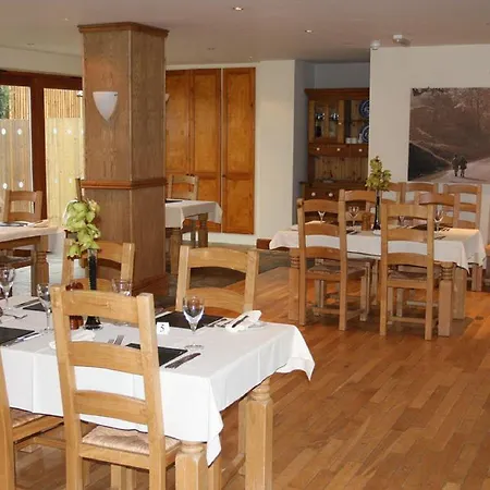 Lea's Country & Restaurant Hotel 3*