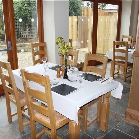 Lea's Country & Restaurant Hotel