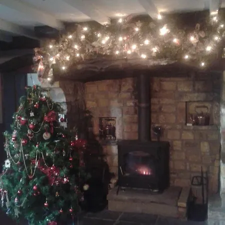 Lea's Country & Restaurant Pickering